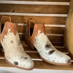 Leather cowhide Booties
